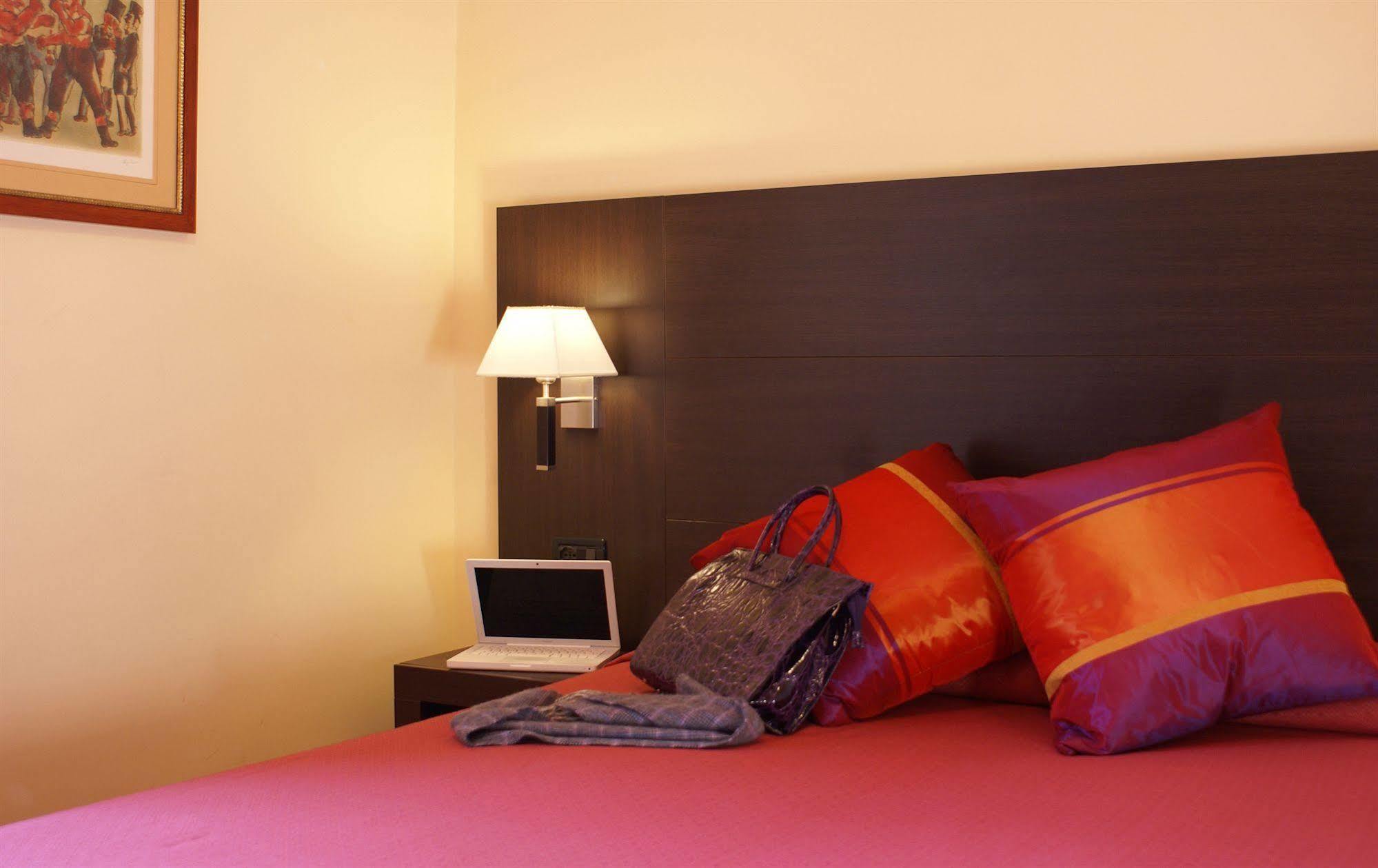 Hotel Versailles Roma Quarto foto